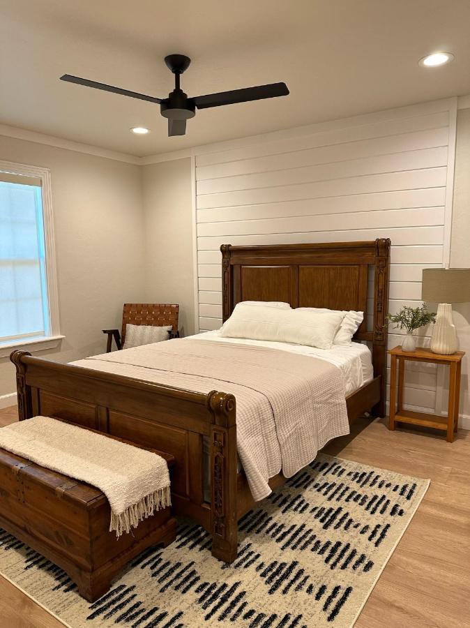 Vinita Newly Renovated 4B, 2.5 Bath Lakefront Home With South Grand Lake Views And Dock מראה חיצוני תמונה