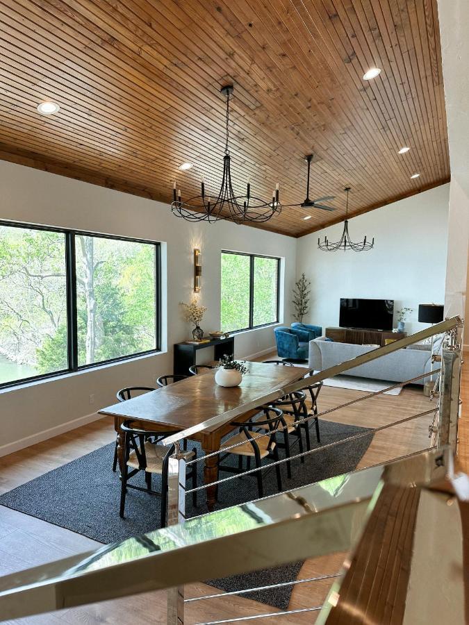 Vinita Newly Renovated 4B, 2.5 Bath Lakefront Home With South Grand Lake Views And Dock מראה חיצוני תמונה